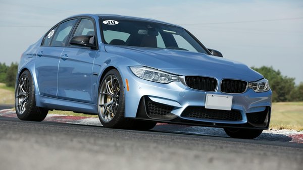 Crucial Tips for Selecting the Best Windscreen Replacement Service in the UK