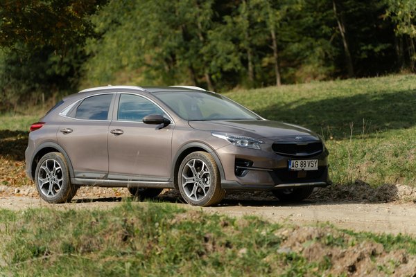 Revamp Your Kawasaki ZZR1400: A Step-by-Step Foot Peg Upgrade Guide for DIY Enthusiasts